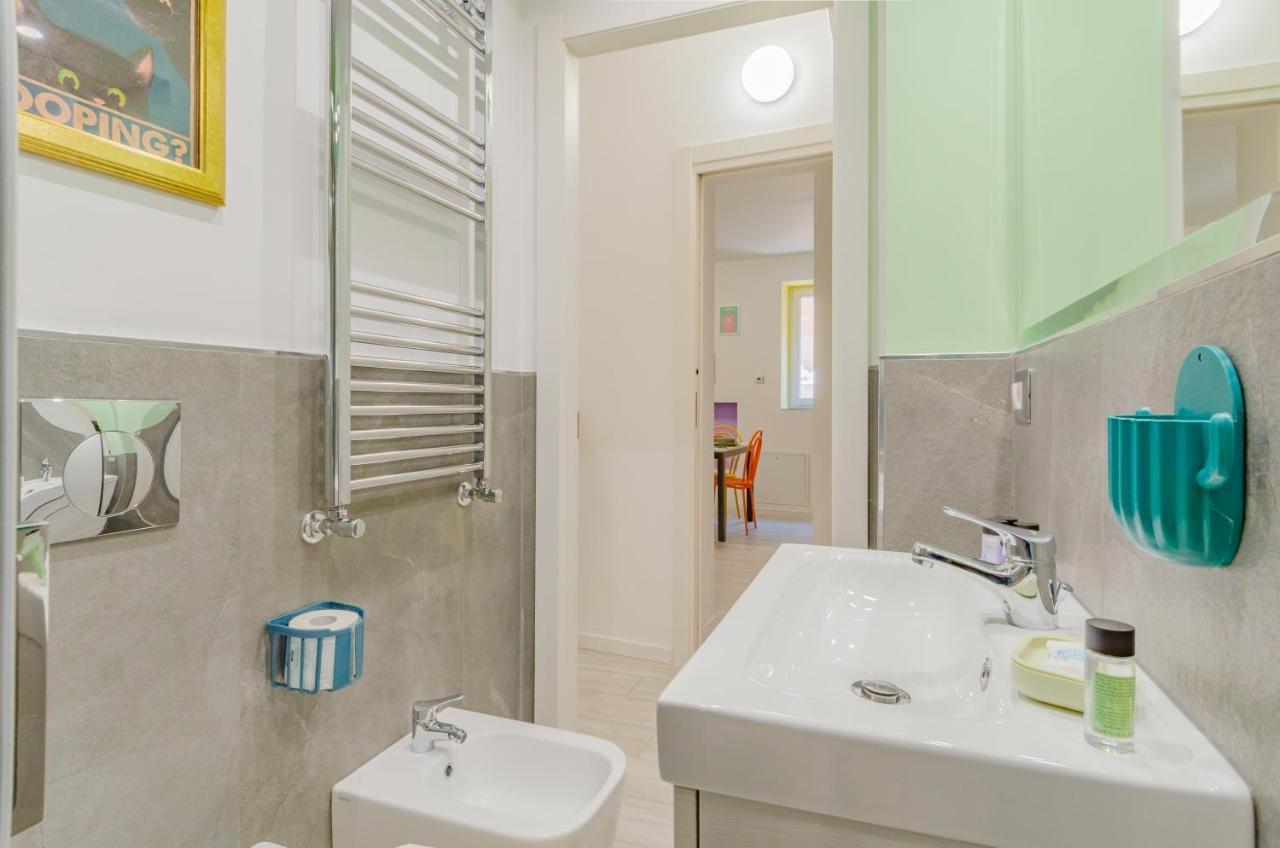 Navigli-Tortona - Aesthetic Suite Milaan Buitenkant foto